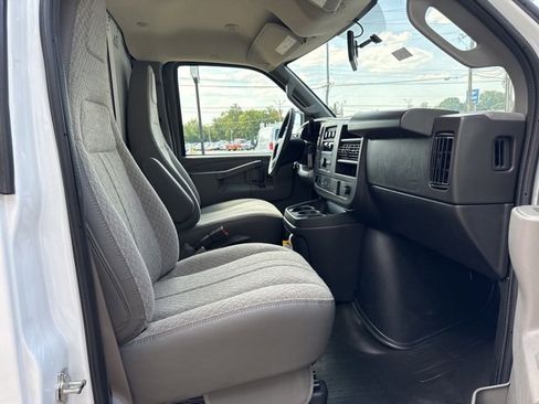New 2025 Chevrolet Express 3500 w/ Power Convenience Package image 24