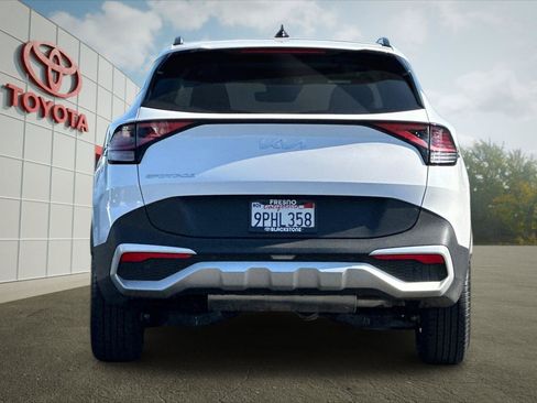 Used 2025 Kia Sportage EX w/ Premium Package FWD image 4