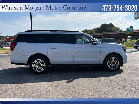 Used 2025 Ford Expedition Max Active AWD/4WD image 4
