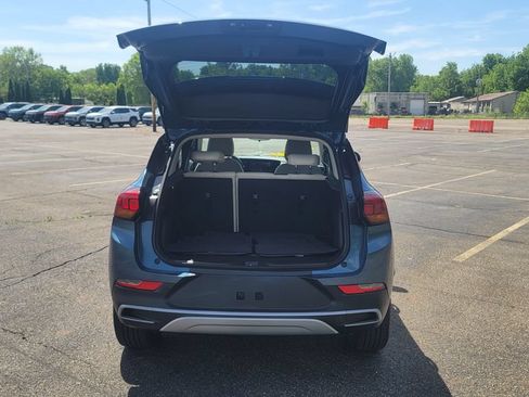 Used 2024 Buick Encore GX Preferred w/ Comfort Package AWD/4WD image 11
