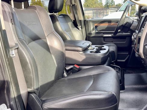 Used 2017 RAM 1500 Laramie w/ Convenience Group image 21