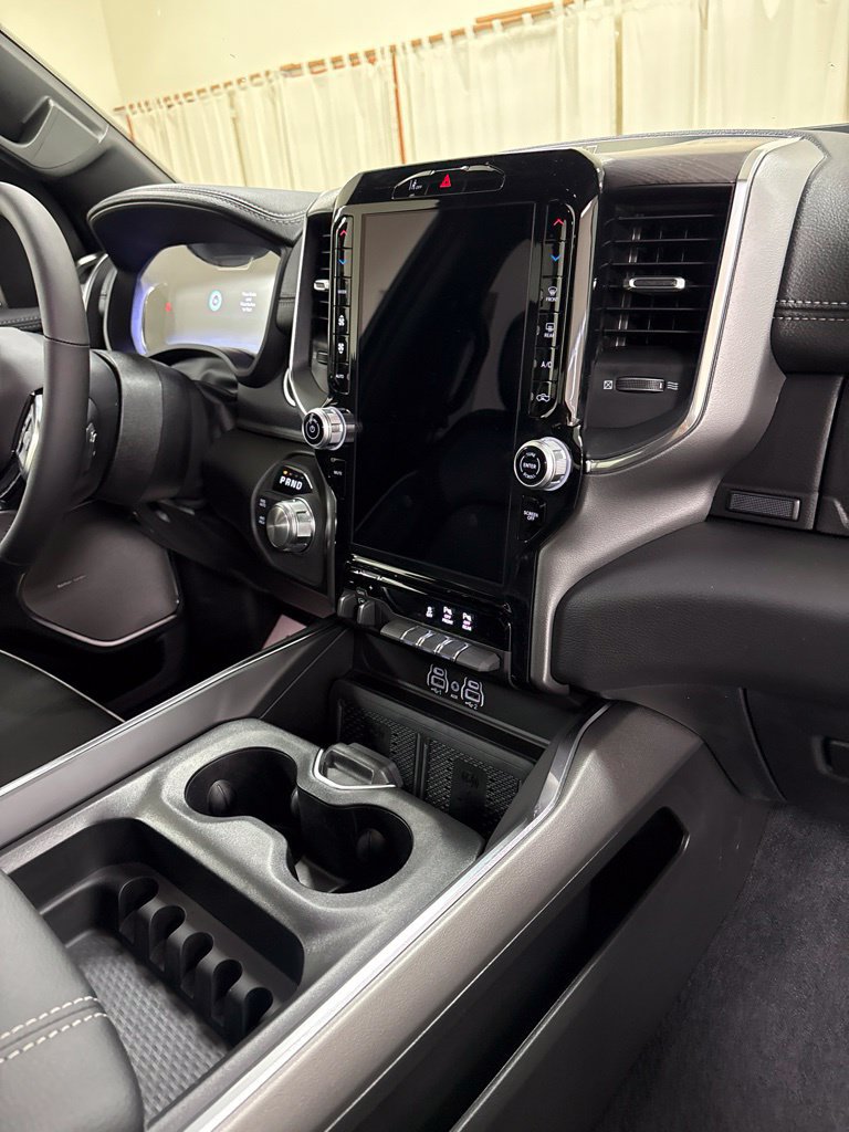 New 2027 RAM 1500 Laramie AWD/4WD image 25