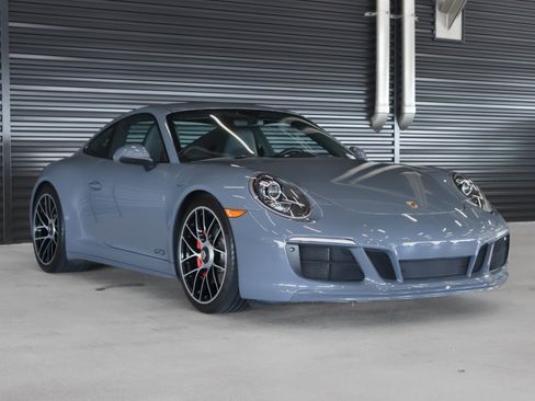 Used 2017 Porsche 911 Carrera GTS RWD image 8