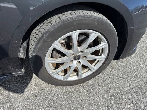 Used 2023 Audi A4 2.0T Premium w/ Convenience Package image 11