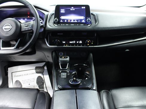 Used 2023 Nissan Rogue SL AWD/4WD image 18