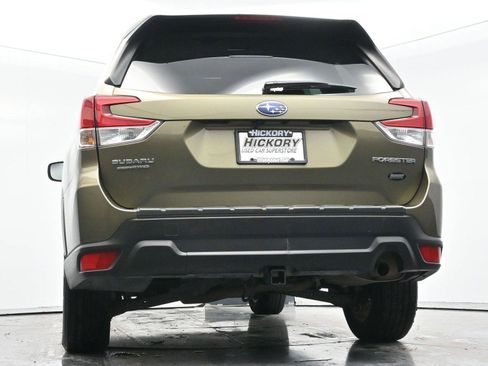 Used 2022 Subaru Forester Premium image 51