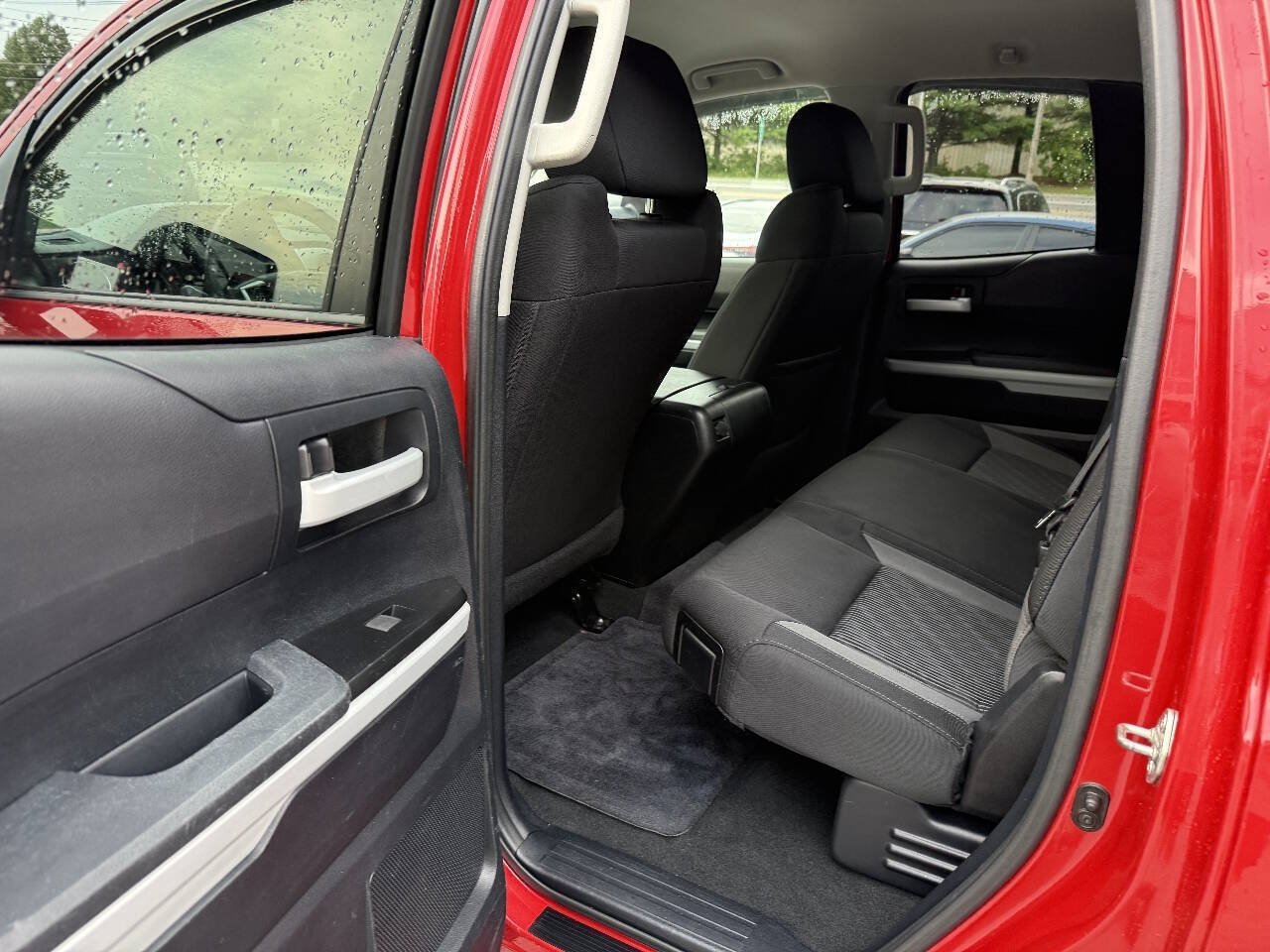 Used 2014 Toyota Tundra SR5 w/ TRD Off Road Package AWD/4WD image 15