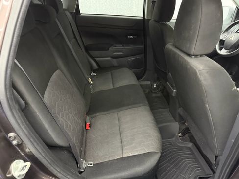 Used 2020 Mitsubishi Outlander Sport ES FWD image 9