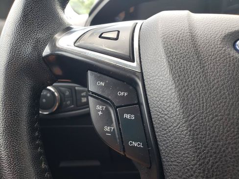 Used 2022 Ford Edge SEL w/ Convenience Package AWD/4WD image 18