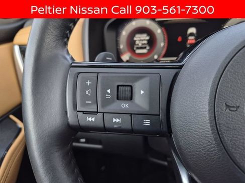 Certified 2023 Nissan Rogue Platinum w/ Platinum Premium Package FWD image 30