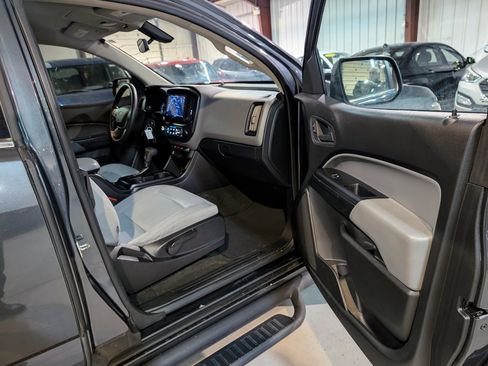 Used 2016 Chevrolet Colorado W/T w/ WT Convenience Package image 34