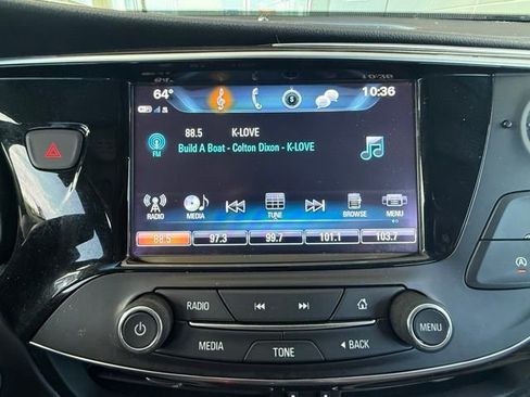 Used 2020 Buick Envision Essence w/ Experience Buick Package FWD image 29