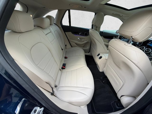 Used 2022 Mercedes-Benz GLC 300 image 21