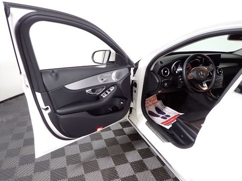 Used 2016 Mercedes-Benz C 300 4MATIC Sedan image 19