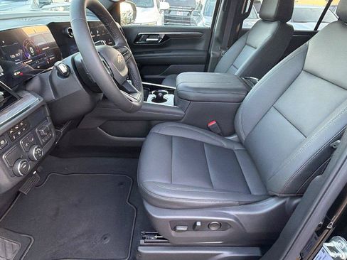 New 2026 Chevrolet Suburban LT w/ Comfort Package RWD image 15