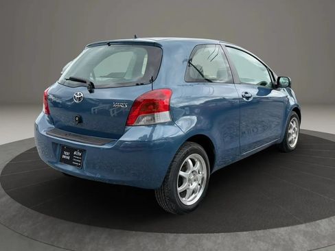 Used 2009 Toyota Yaris S FWD image 4