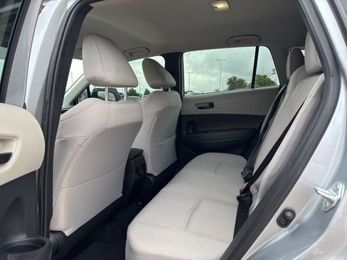 Used 2025 Toyota Corolla Cross L FWD image 18