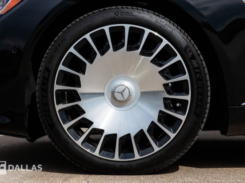 Used 2020 Mercedes-Benz Maybach S 650 image 9