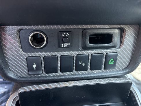 Used 2020 Mitsubishi Outlander SEL AWD/4WD image 25