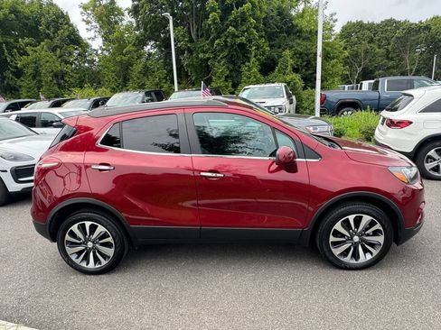 Used 2022 Buick Encore Preferred w/ Safety Package AWD/4WD image 3
