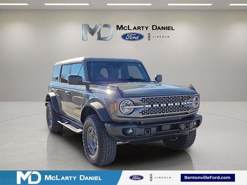 New 2025 Ford Bronco Badlands w/ Sasquatch Package image 1