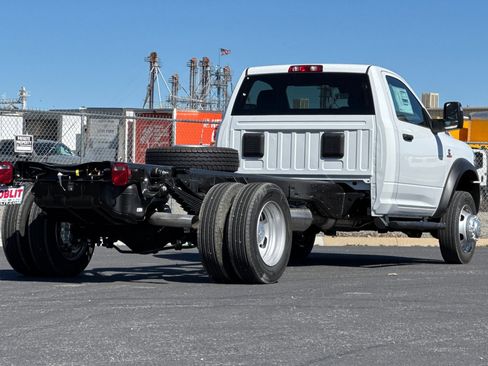 New 2026 RAM 5500 Tradesman w/ Chrome Appearance Group image 3