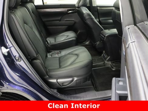Used 2023 Toyota Highlander Platinum image 38
