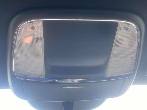 Used 2013 Dodge Charger SE RWD image 19