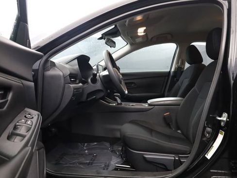 Used 2024 Nissan Sentra S image 11