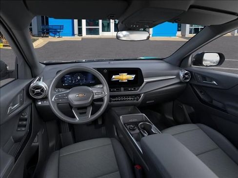 New 2026 Chevrolet Equinox LT w/ Convenience Package II FWD image 15