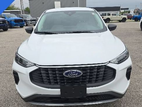 Used 2024 Ford Escape Active w/ Tech Pack #1 FWD image 2