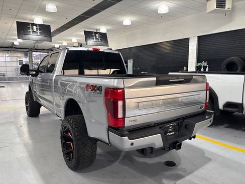 Used 2022 Ford F350 Platinum AWD/4WD image 6