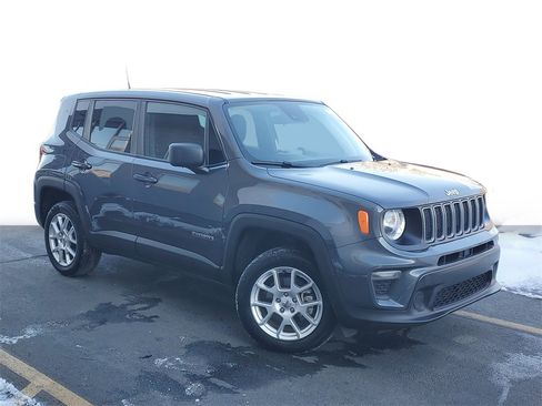 Used 2023 Jeep Renegade Latitude image 1