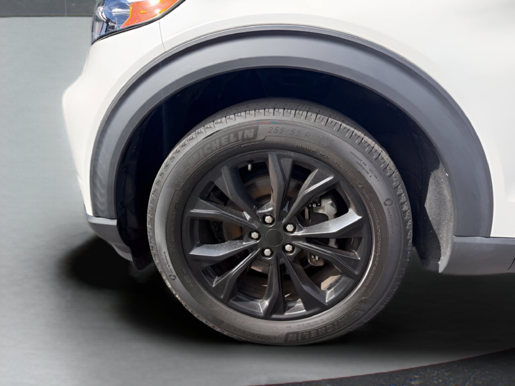 Used 2020 Ford Explorer XLT w/ Equipment Group 202A AWD/4WD image 10