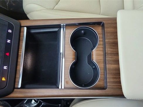 Used 2024 Tesla Model X image 60