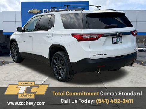 Certified 2021 Chevrolet Traverse RS w/ LPO, Floor Liner Package image 3