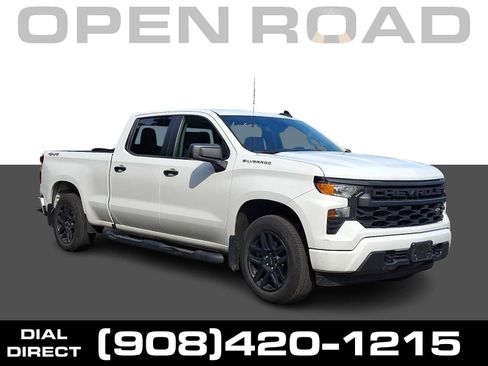 Used 2023 Chevrolet Silverado 1500 Custom AWD/4WD image 1