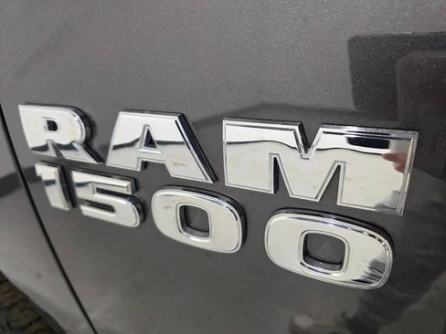 Used 2018 RAM 1500 Express image 30