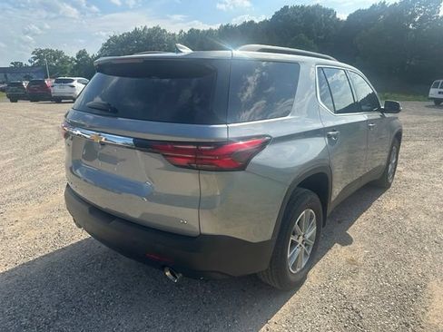 Used 2023 Chevrolet Traverse LT AWD/4WD image 7