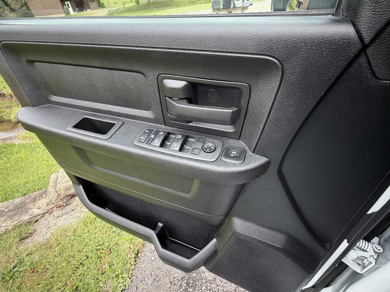 Used 2024 RAM 2500 Tradesman w/ Protection Group AWD/4WD image 24