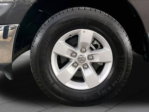 Used 2024 RAM 1500 Classic SLT AWD/4WD image 10