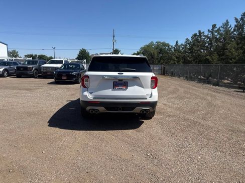 Used 2020 Ford Explorer Platinum w/ Premium Technology Package AWD/4WD image 5