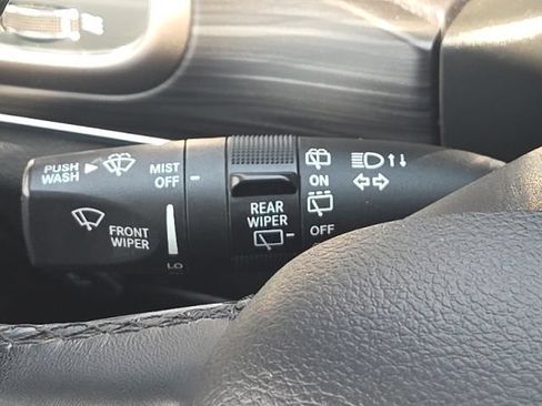 Used 2020 Jeep Grand Cherokee Limited w/ Premium Lighting Group AWD/4WD image 39