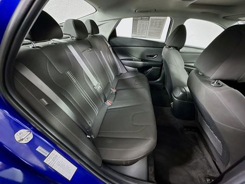 Used 2025 Hyundai Elantra SEL FWD image 10