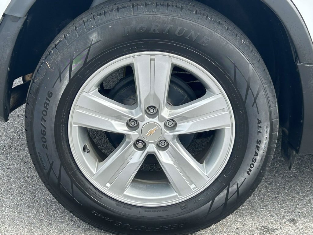 Used 2020 Chevrolet Trax LS w/ Tint and Cruise Package FWD image 9