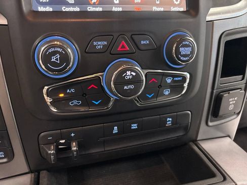 Used 2021 RAM 1500 Warlock AWD/4WD image 28