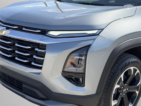 New 2026 Chevrolet Equinox LT w/ Convenience Package II FWD image 14