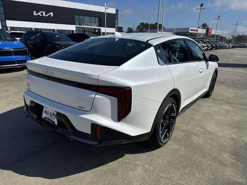 New 2026 Kia K4 GT-Line image 8