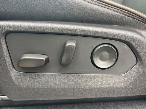 New 2026 GMC Canyon Denali image 12