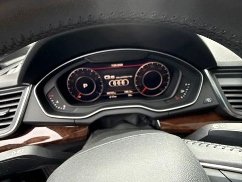 Used 2019 Audi Q5 2.0T Premium Plus w/ Premium Plus Package AWD/4WD image 8